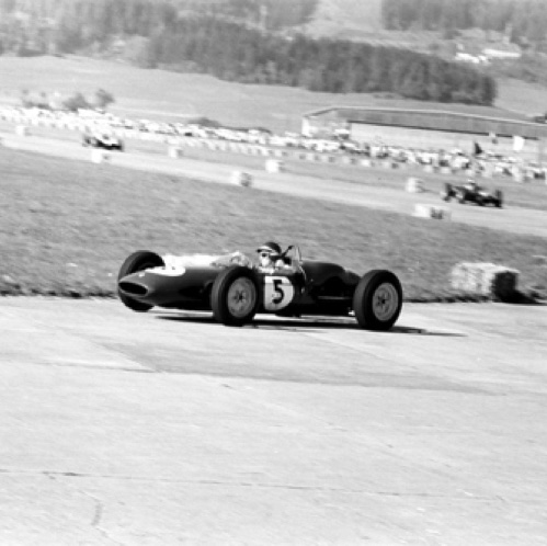 Une 4ème place à Zeltweg pour l'inauguration du circuit...
Contribution Bob Holland / Facebook Une 4ème place à Zeltweg pour l'inauguration du circuit...
Contribution Bob Holland / Facebook